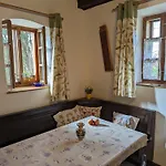 Lóci Palócház *