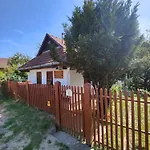 Nyaraló Lóci Palócház *